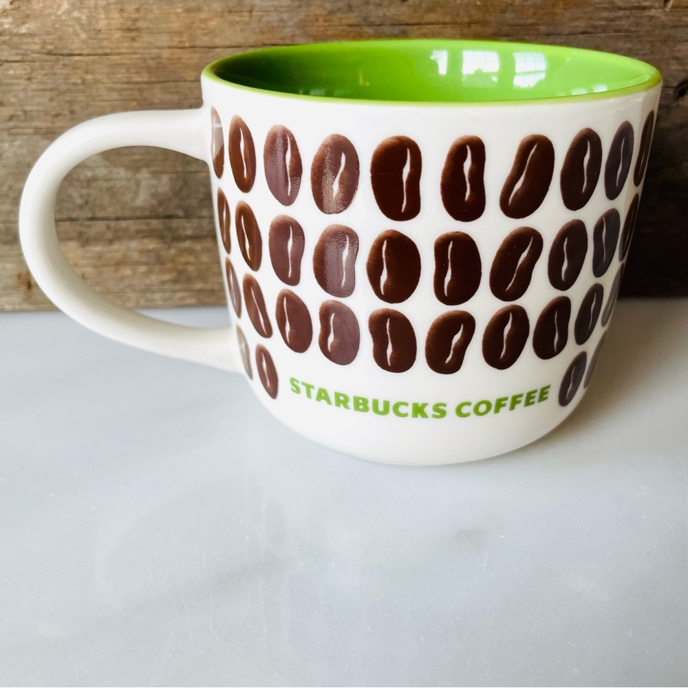 Starbucks•2009•LIKE NEW•New Bone China Mug•Green Interior~Coffee Beans Exterior